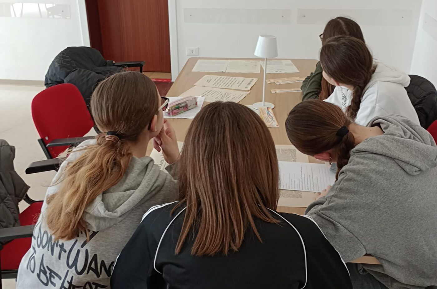 La Storia tra le mani: il “Laboratorio Fonti” approda in Mediateca