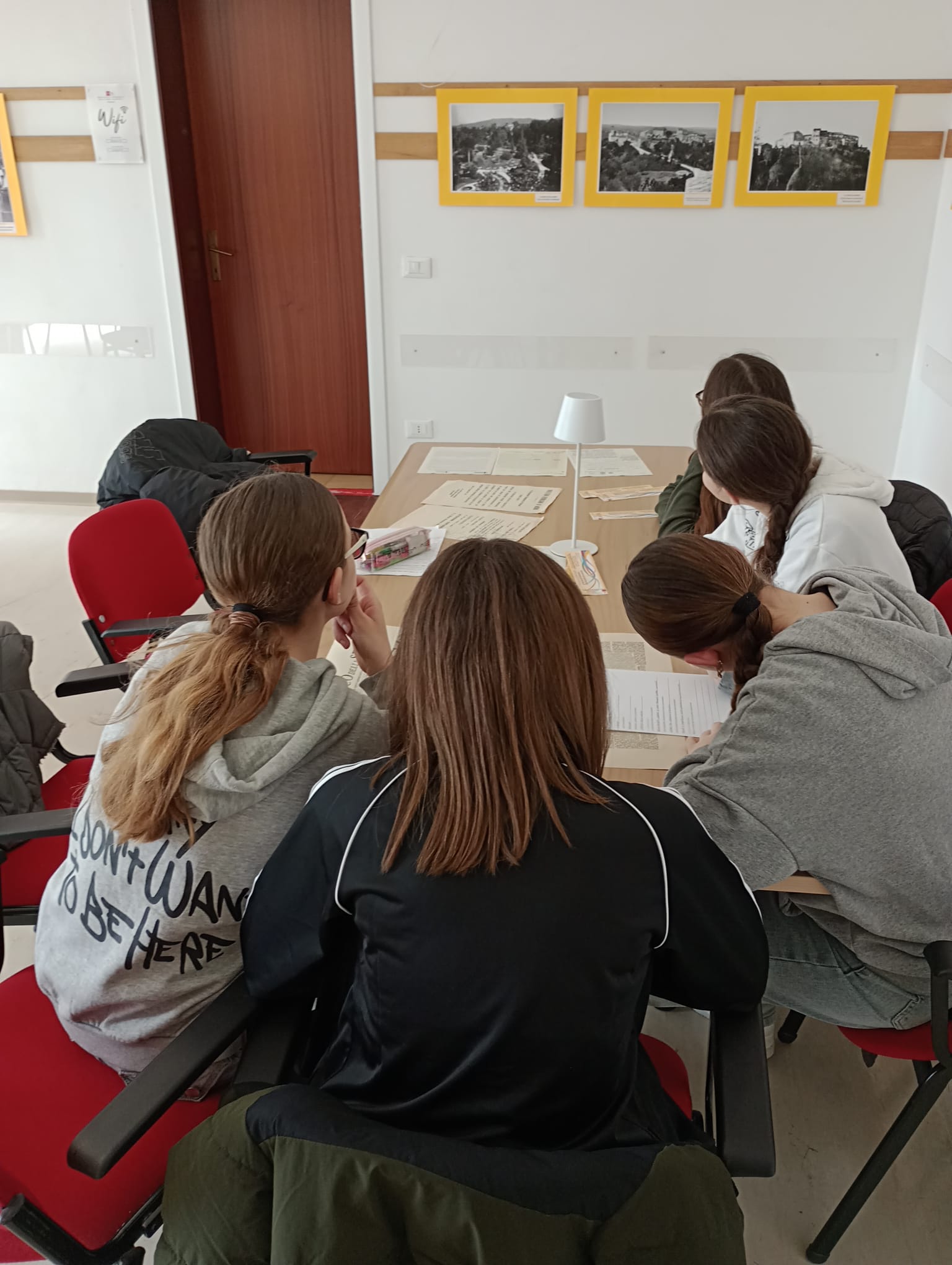 La Storia tra le mani: il “Laboratorio Fonti” approda in Mediateca